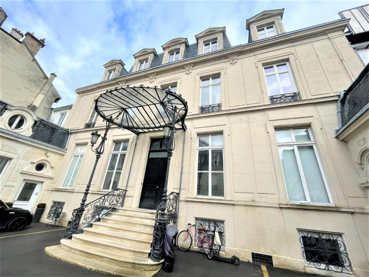 Aux Clefs Des Sacres - Dans Un Hotel Particulier Situe Rue Du Marc - Reims - Hyper Centre Forum Mairie Boulingrin Экстерьер фото