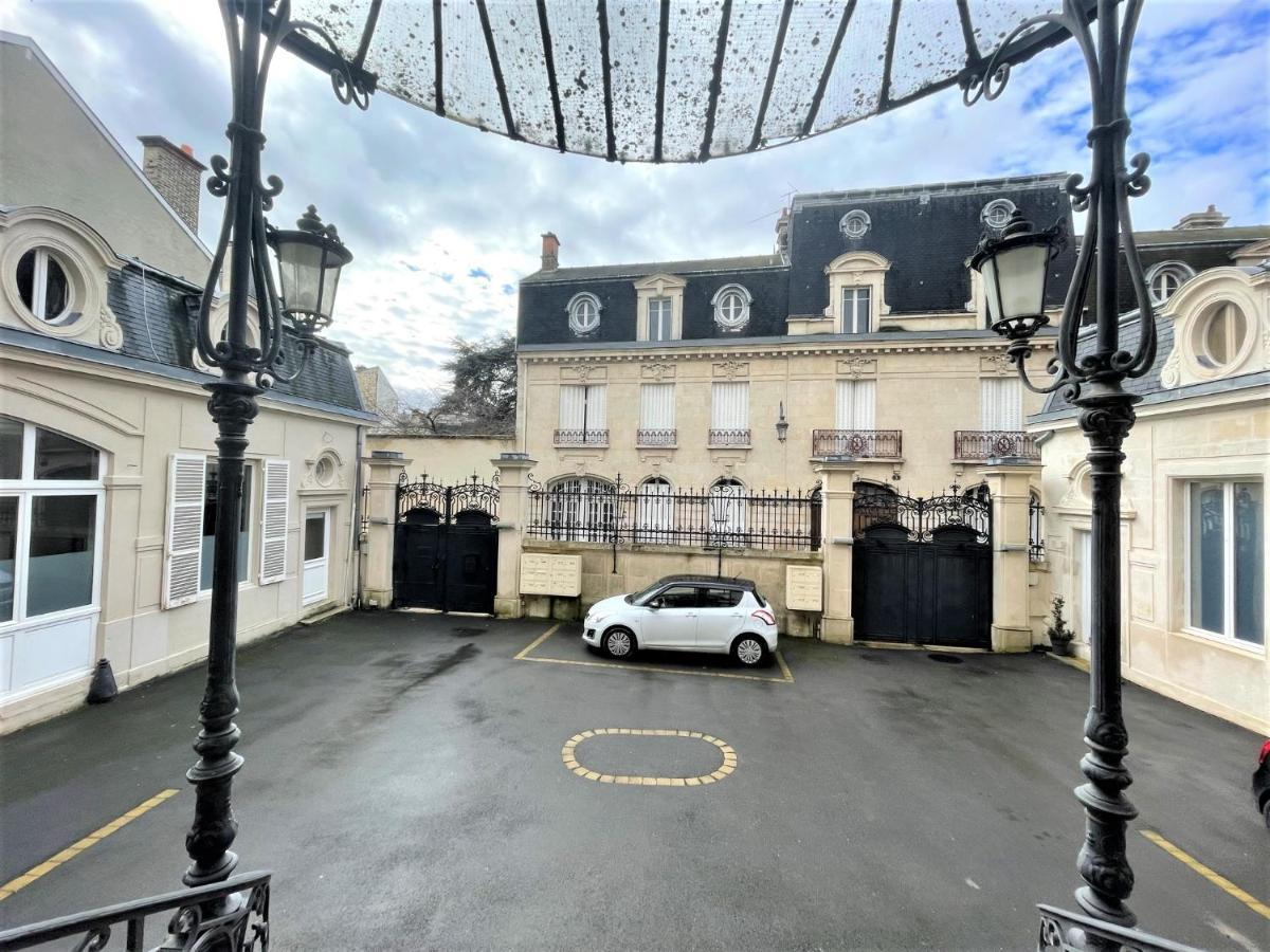 Aux Clefs Des Sacres - Dans Un Hotel Particulier Situe Rue Du Marc - Reims - Hyper Centre Forum Mairie Boulingrin Экстерьер фото