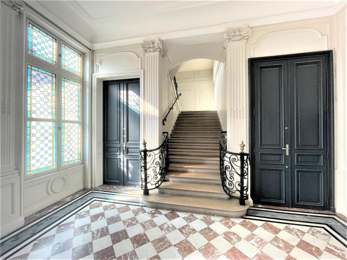 Aux Clefs Des Sacres - Dans Un Hotel Particulier Situe Rue Du Marc - Reims - Hyper Centre Forum Mairie Boulingrin Экстерьер фото