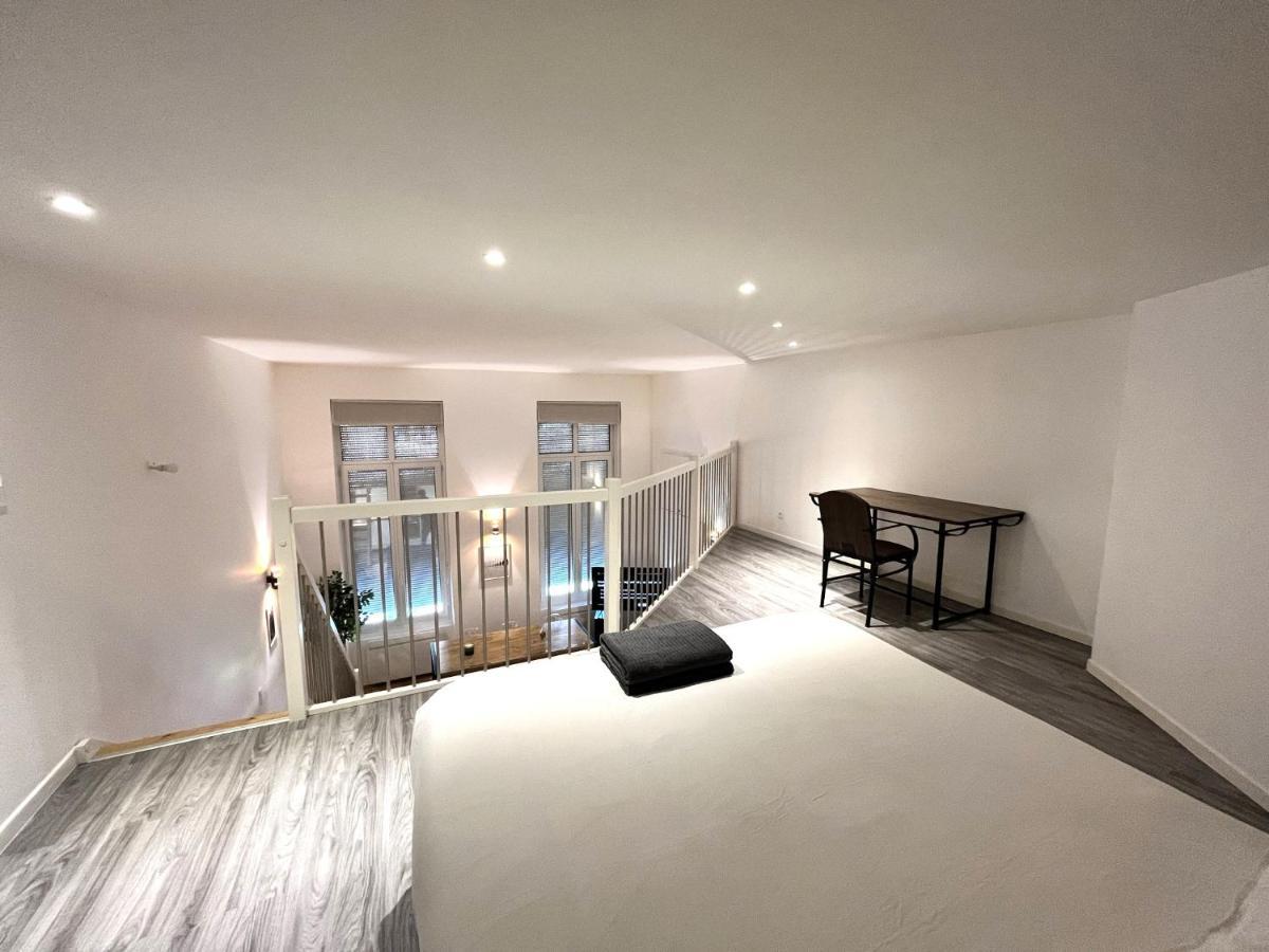 Aux Clefs Des Sacres - Dans Un Hotel Particulier Situe Rue Du Marc - Reims - Hyper Centre Forum Mairie Boulingrin Экстерьер фото